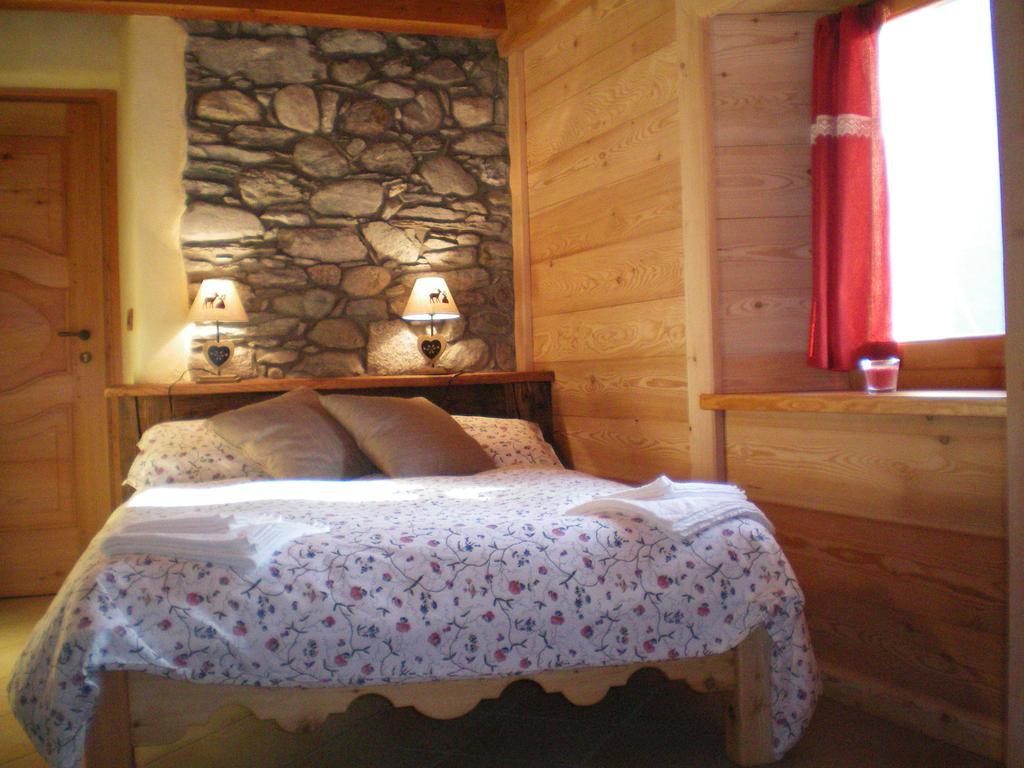 Au Coeur Hotel Verrayes Bilik gambar